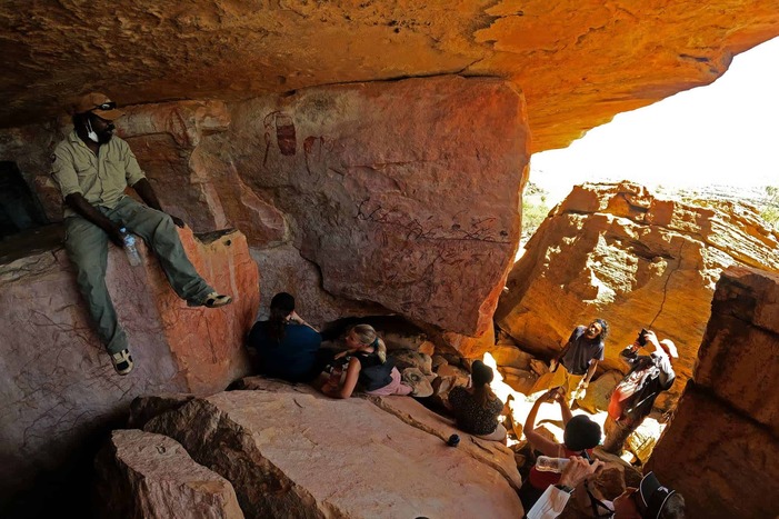 rock-paintings-and-indigenous-gu (1)