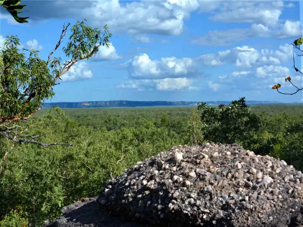 Gunwardewarde Lookout - Nourlangie